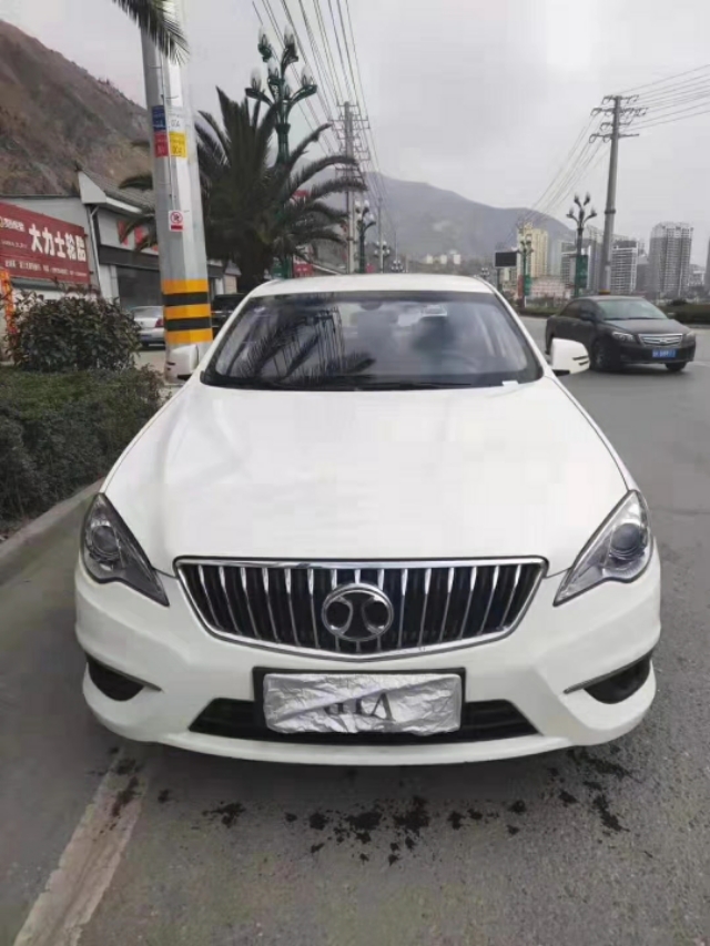 绅宝d70和奔驰e对比,老款绅宝d70