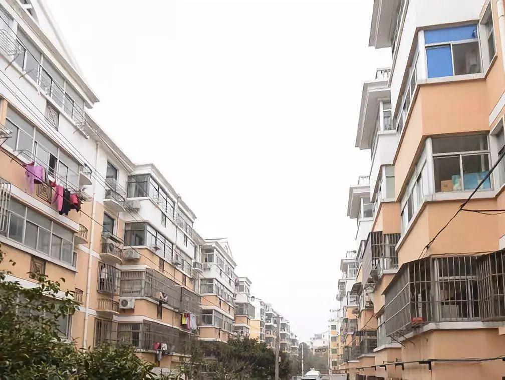 1楼2楼为什么不愿意加装电梯,一楼加装电梯的问题