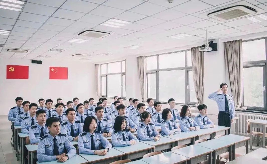 很高兴遇见你完整版,很高兴遇见你直播间