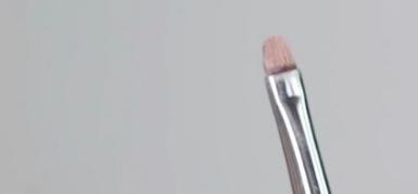 新手化妆卧蚕笔怎么画,一点卧蚕都没有到底该怎么画卧蚕