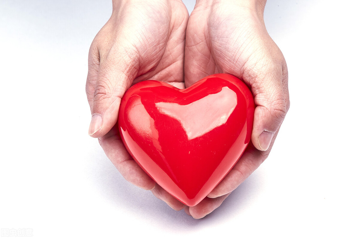 爱一个人会忘记ta吗,爱一个人要了解ta的一切吗