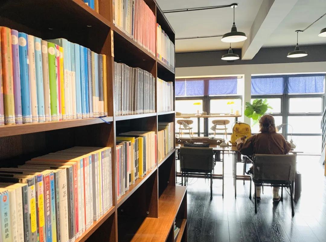 用阅读触摸成都|在成都不能错过的10家书店(下)