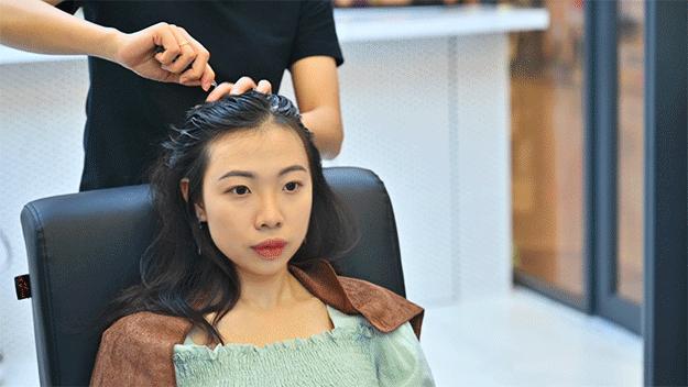 叹头部SPA!拒做人间“油”物,解锁防秃养发小妙招