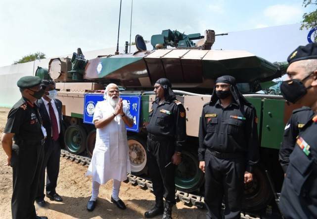 印度向中国推销阿琼坦克是真的吗,印度自己研发的阿琼坦克