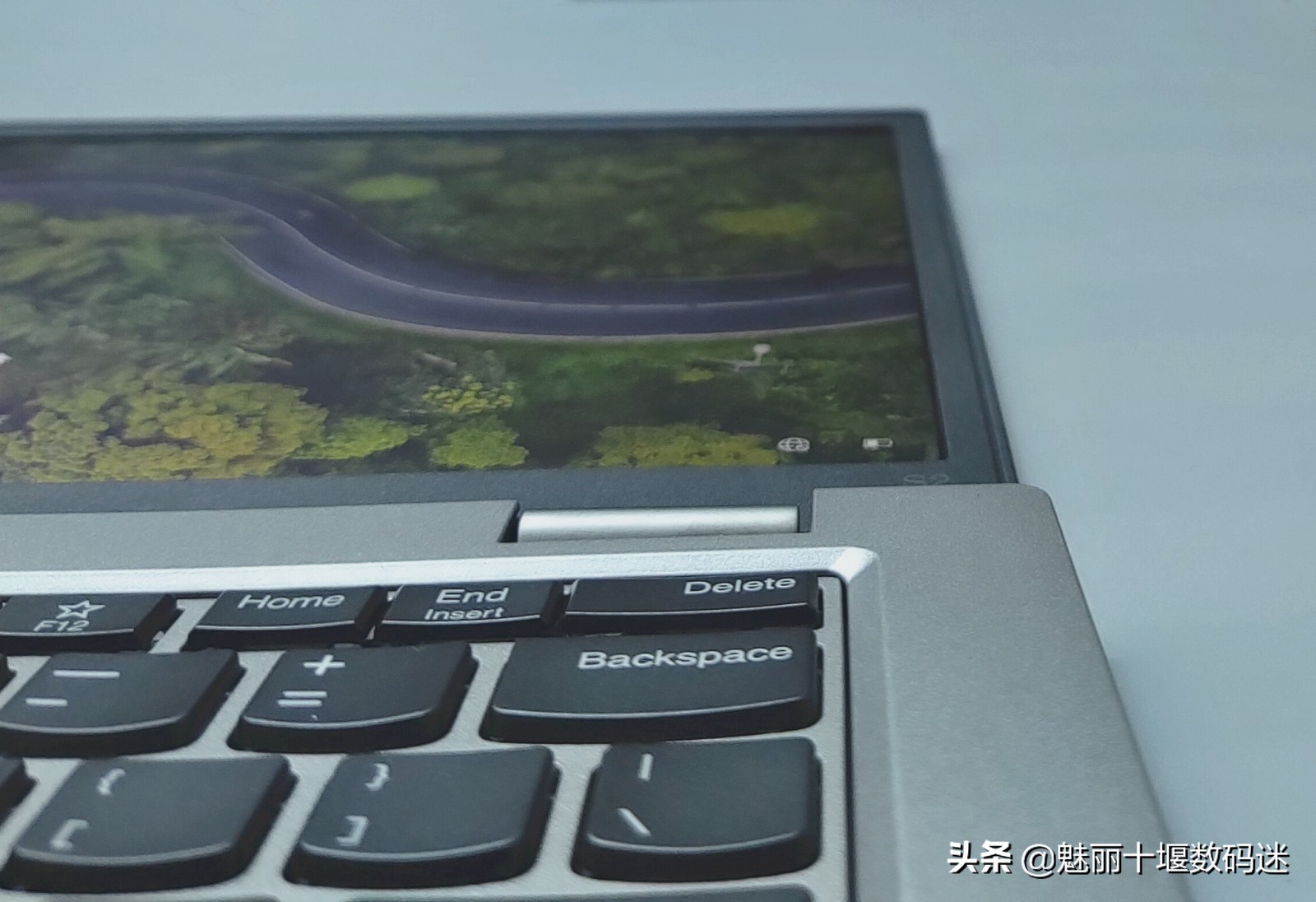 thinkpads22016款评测,升级版的thinkpad2020s2值得买么