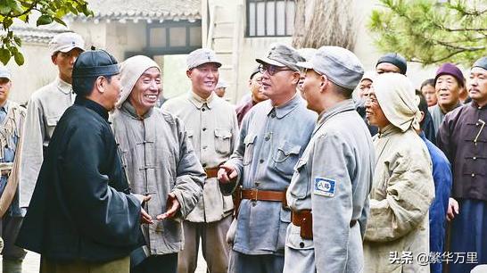 抗战时期一个集团军多少人,战争时期一个军大概有多少人