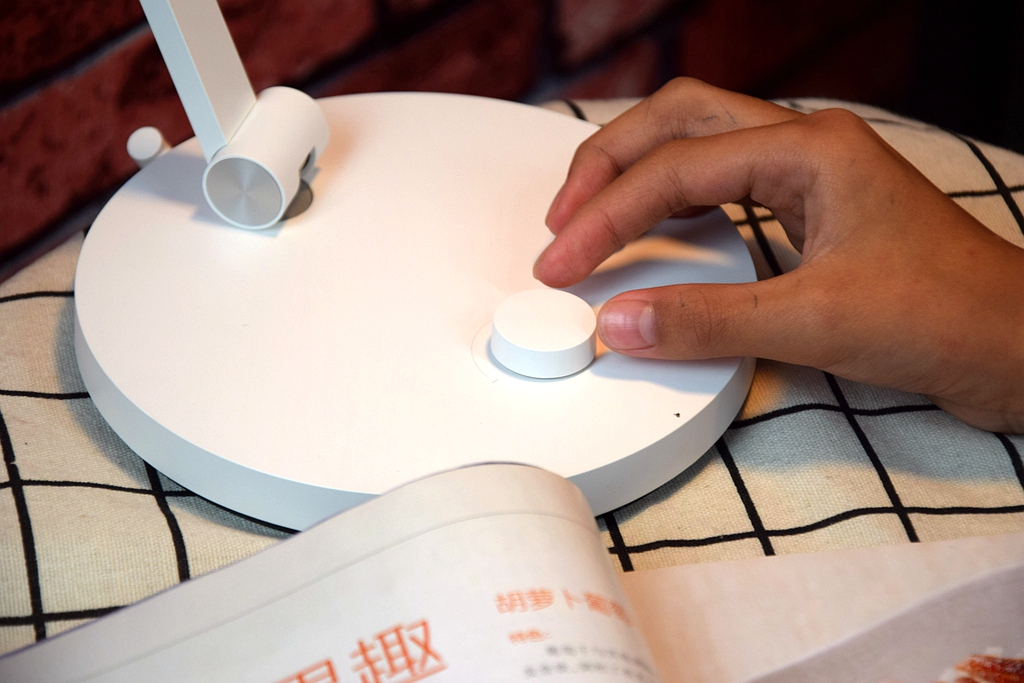 绫冲鍙扮伅pro鍜屽ソ瑙嗗姏鍙扮伅鍖哄埆,绫冲鍙扮伅pro璇诲啓鐗堝喎鑹插拰鏆栬壊