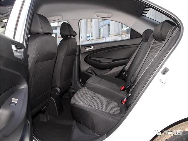 现代瑞纳和飞度哪个值得买,现代瑞纳二手车怎么样值得入手吗