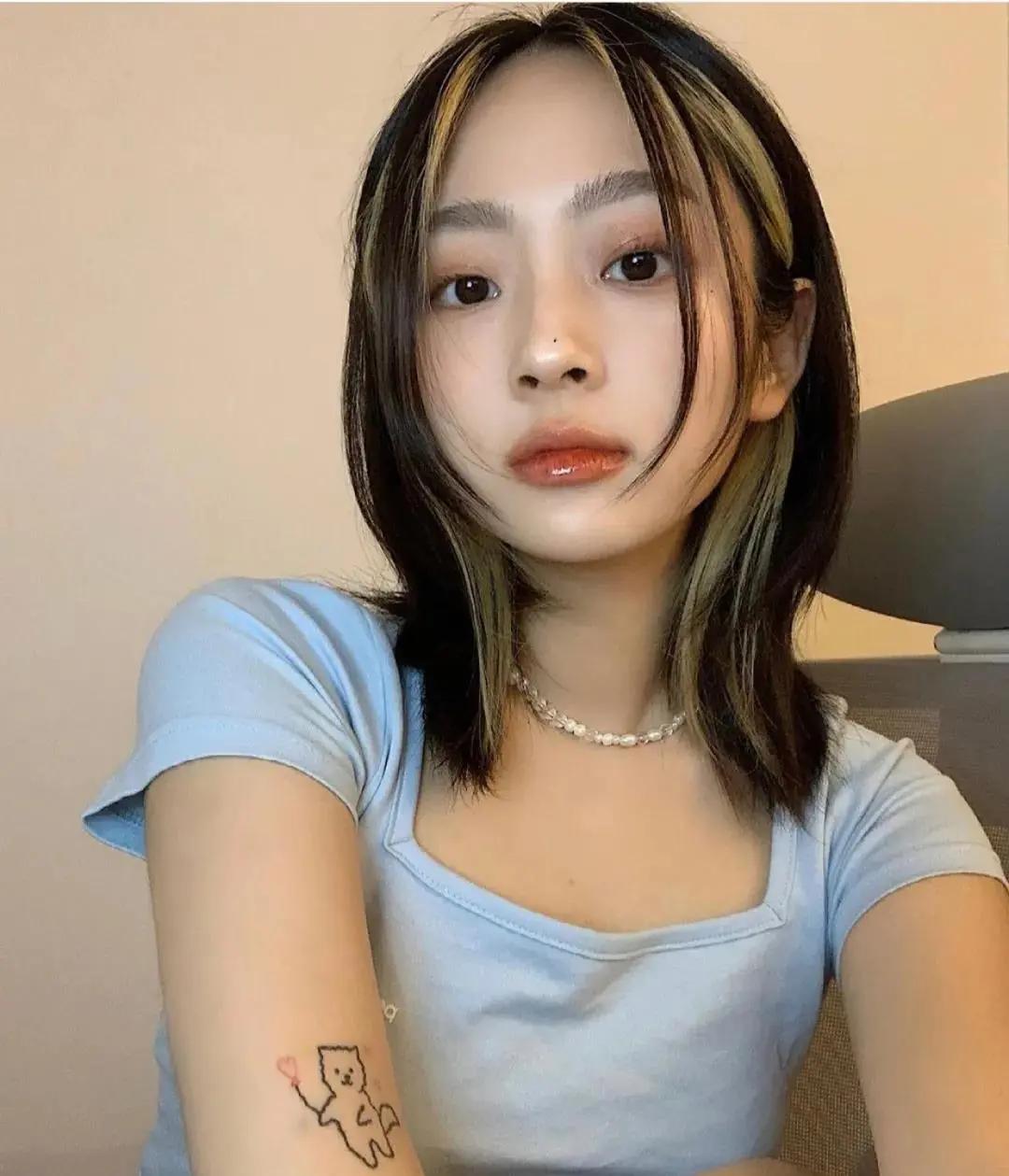 怎样剪刘海扎起来不嫌脸大,剪个刘海拯救一张脸