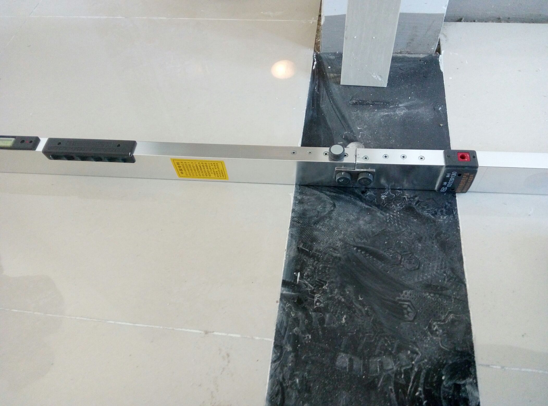 瓷砖缝用填缝剂好还是美缝剂好,瓷砖美缝和填缝剂有什么区别