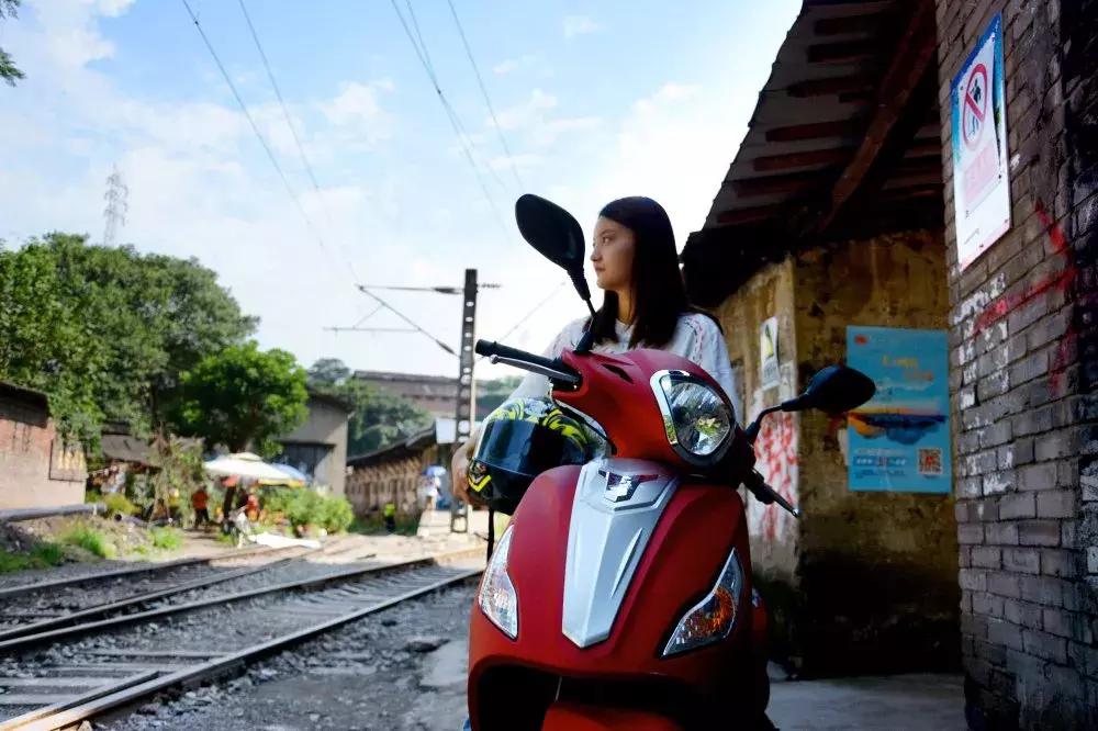 带上头盔，与宗申MO悦一起去山城流浪