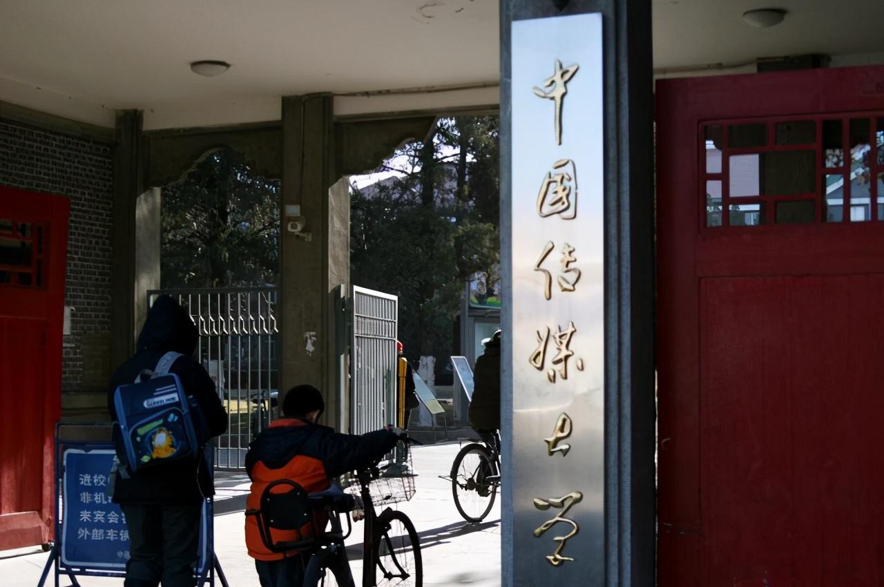 领诵归来后,中国传媒大学校花冯琳,新的努力方向是什么?