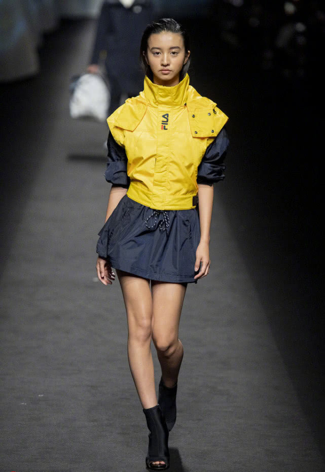 显老,奢牌珠宝戴出艳俗山寨感!木村拓哉真不打算帮女儿换团队吗