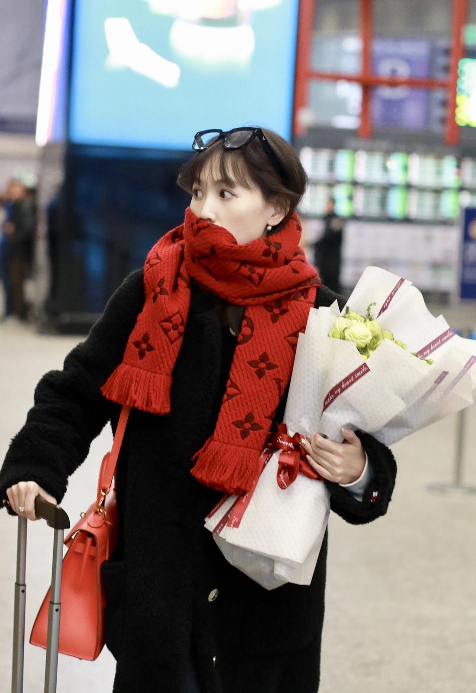 王宝强前脚到前妻家接娃,女友后脚夜会四男,冯清会是马蓉第二吗