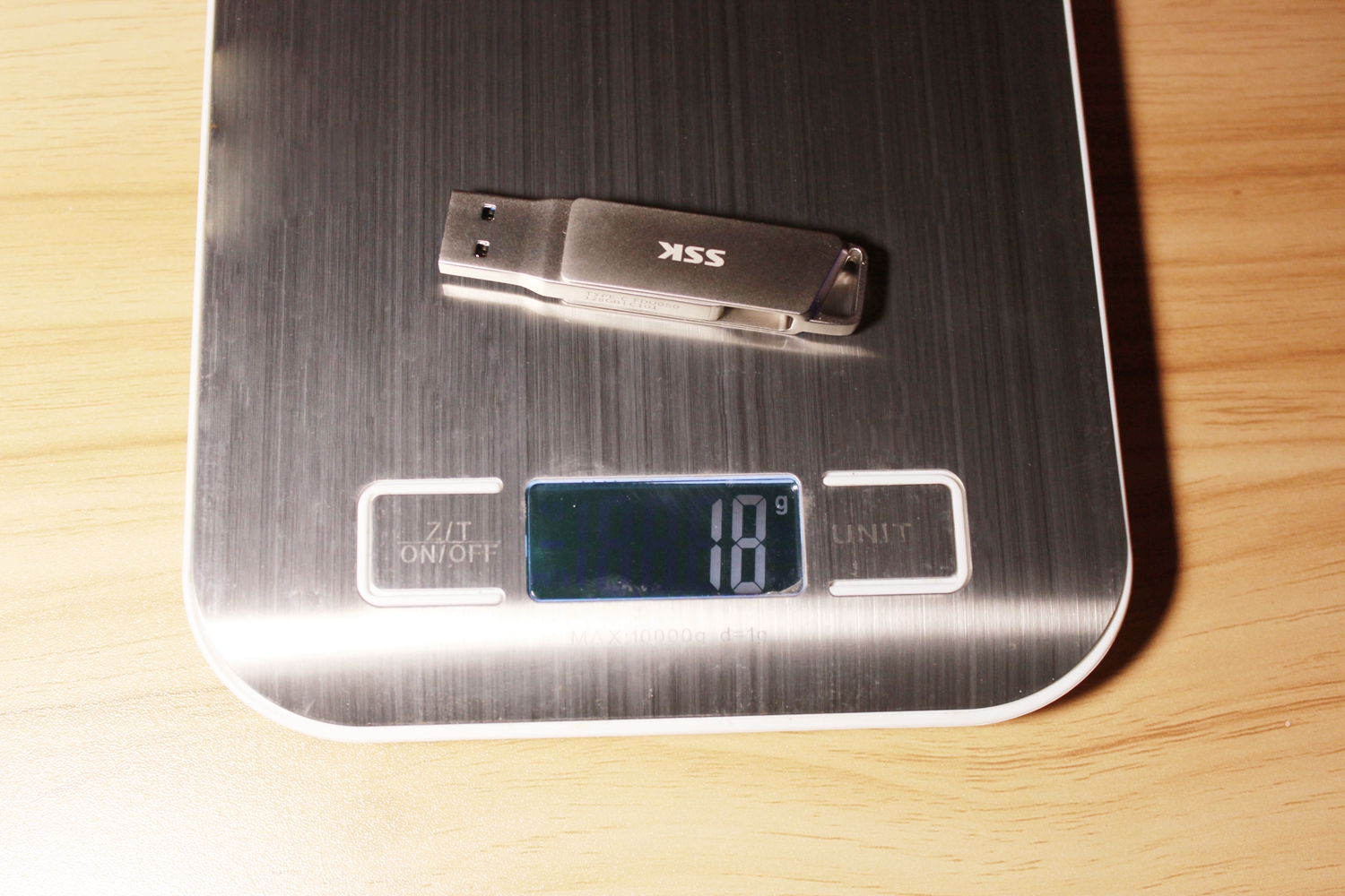 电脑内存不够能加移动u盘,飚王固态u盘质量好吗