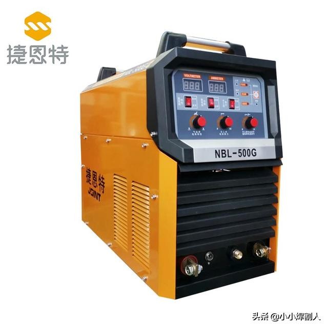 气保焊时焊件与焊嘴的距离是多少,气保焊焊枪角度与熔池的关系