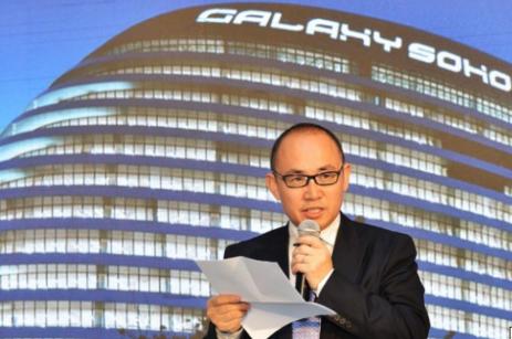 从理发两块砍价成一块，高息借贷1000万元炒房，现如今身价300亿