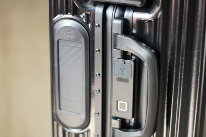 轻便美旅行李箱,好用价格不贵的指纹解锁行李箱