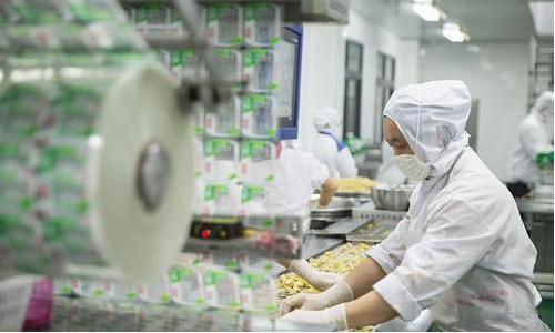 卖凤爪一年赚好几亿的商家,卖凤爪一年赚多少钱