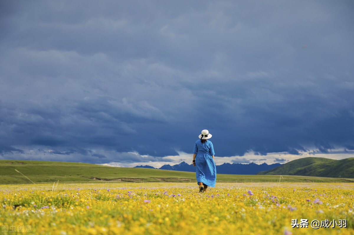 爱一个人会让自己变得更优秀,爱一个人到最后只是感动自己