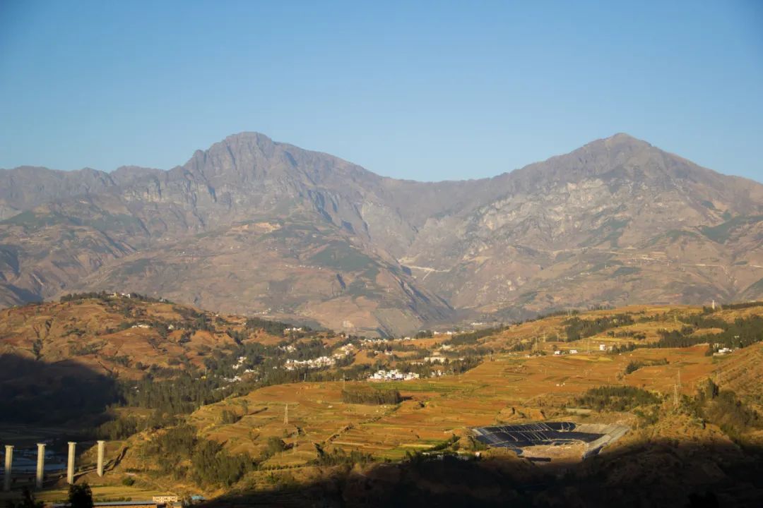 东川红土地在哪里观赏最好,昆明东川红土地攻略