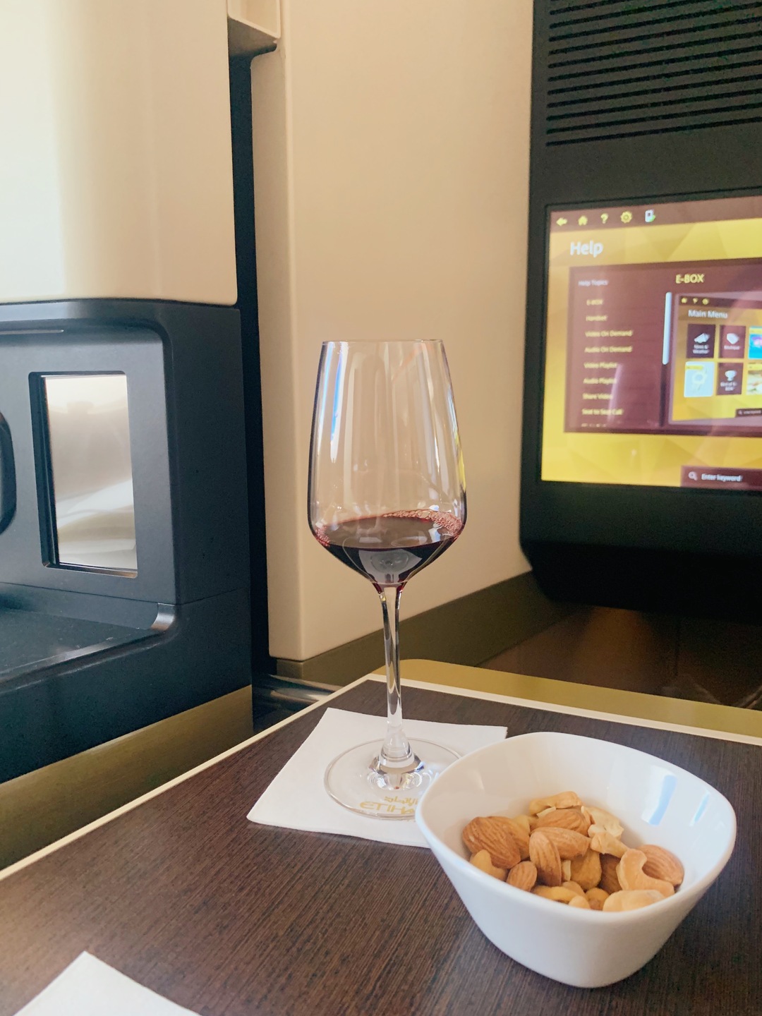 阿提哈德航空a380商务舱,阿提哈德a380头等舱体验