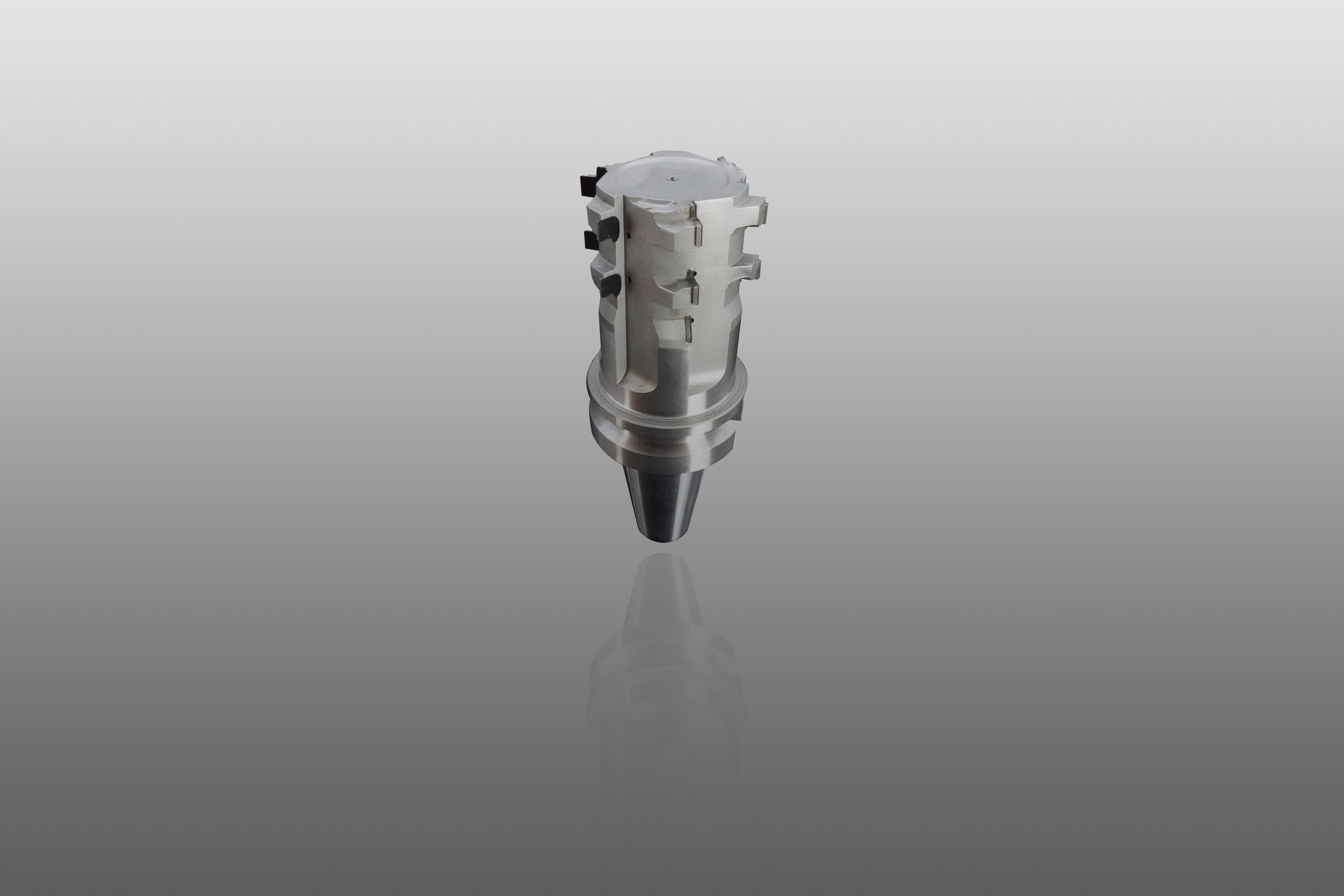 成为特斯拉的非标PCD刀具供应商,这个西夏墅的90后不简单