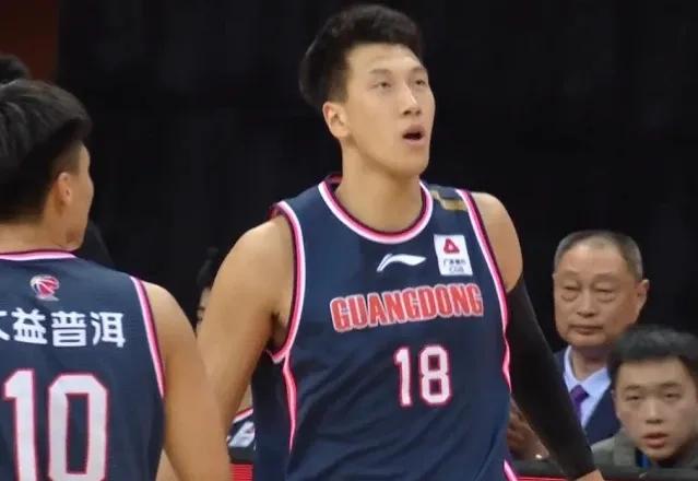 杜锋两广大战广厦,杜锋缺席广东赢球