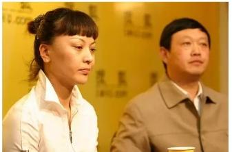 那英暗恋蔡国庆吗,那英结过几次婚