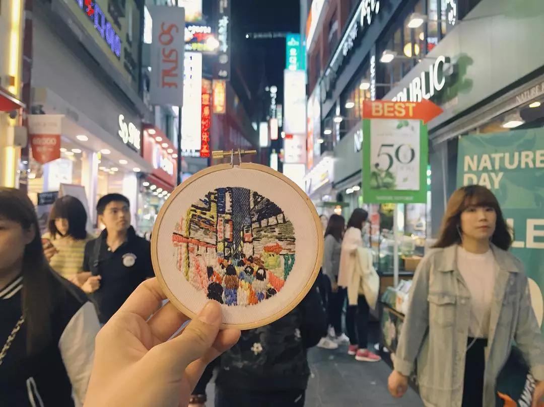 新加坡姑娘用刺绣记录下旅途风景，连Gucci都找她合作！