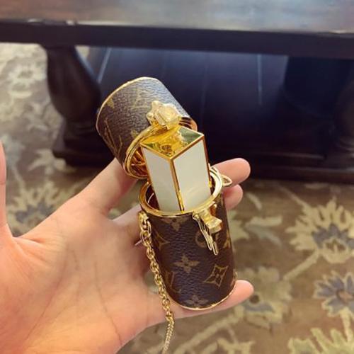 明星都在背的斜挎包,盘点一下女明星背什么包