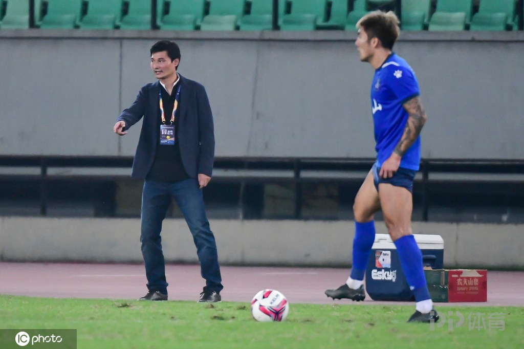 李毅足球什么水平,李毅评价足球视频