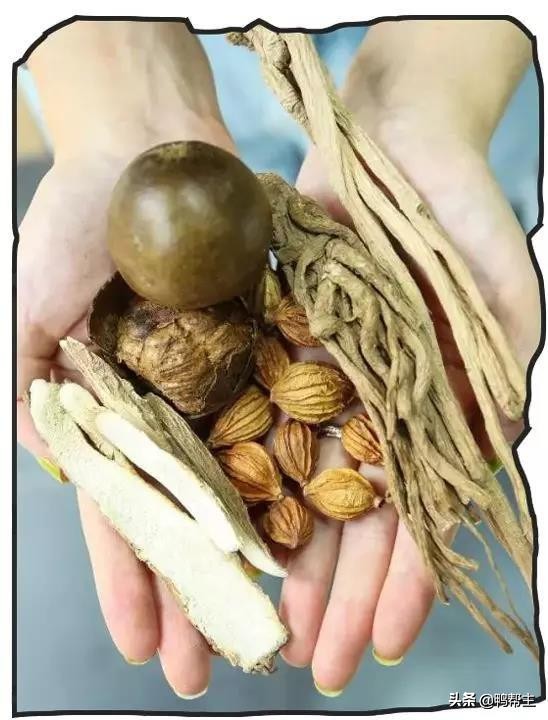 你制作的卤水会放猪油吗？教你如何炼制猪油，猪油在卤水中的妙用