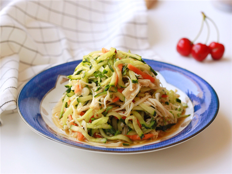 隔夜菜会产生什么毒素,这3类隔夜菜自带毒素