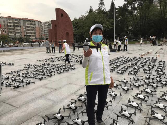 这些人竟然押对了今年广州中考的作文题：志愿同行，这里有我