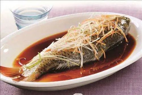 鲤鱼这样一锅炖简单下饭,鲤鱼最下饭的5种做法简单易学