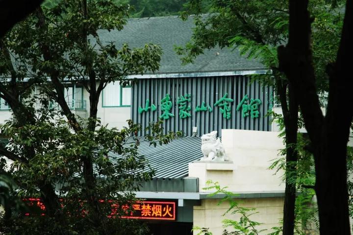 春天登山正确打开方式！这些藏在深处的秘境、美宿、茗茶在等着你！