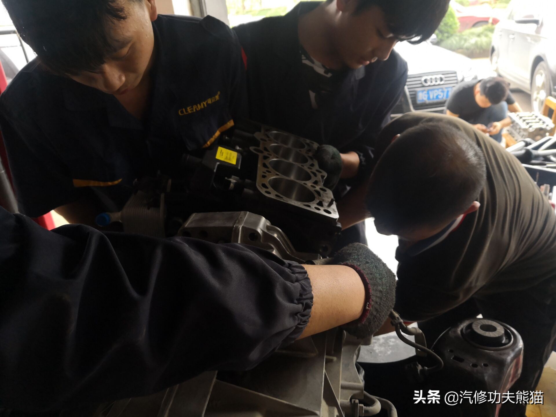 10年奥迪a6l2.0t烧机油维修,奥迪a6l2.0t烧机油吗