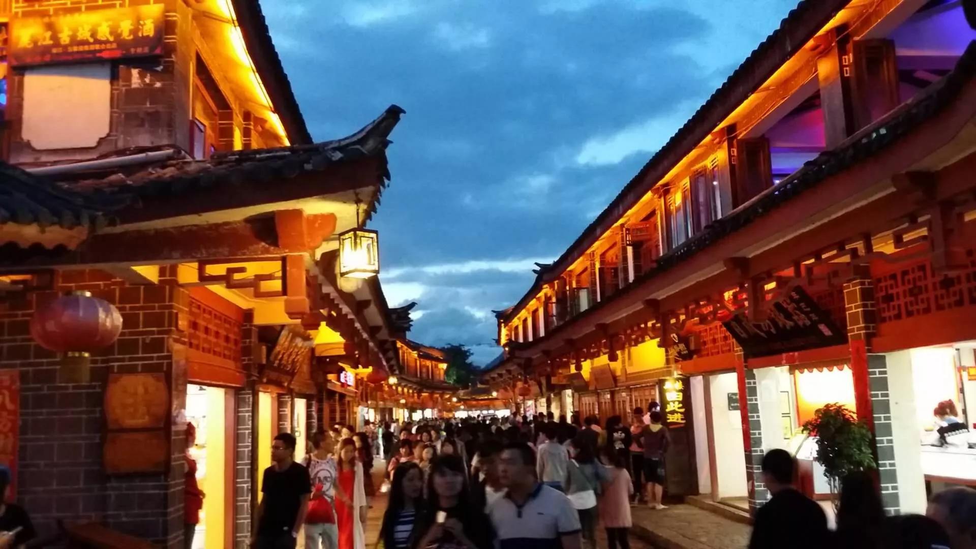 暑假带孩子去云南旅游攻略路线图,暑假去云南旅游怎么玩