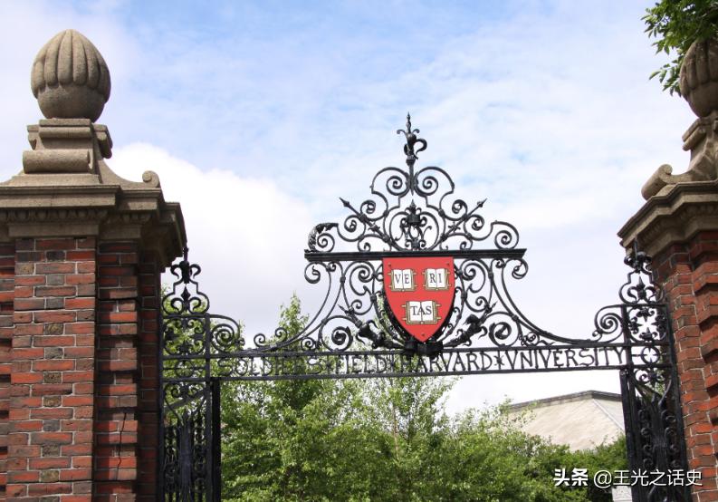 没有美元别做美国梦？世界第一的美国，教育为什么那么贵