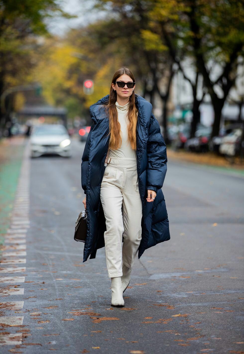 羽绒服穿上“不时髦”，时尚博主教你3招破解，洋气上档次