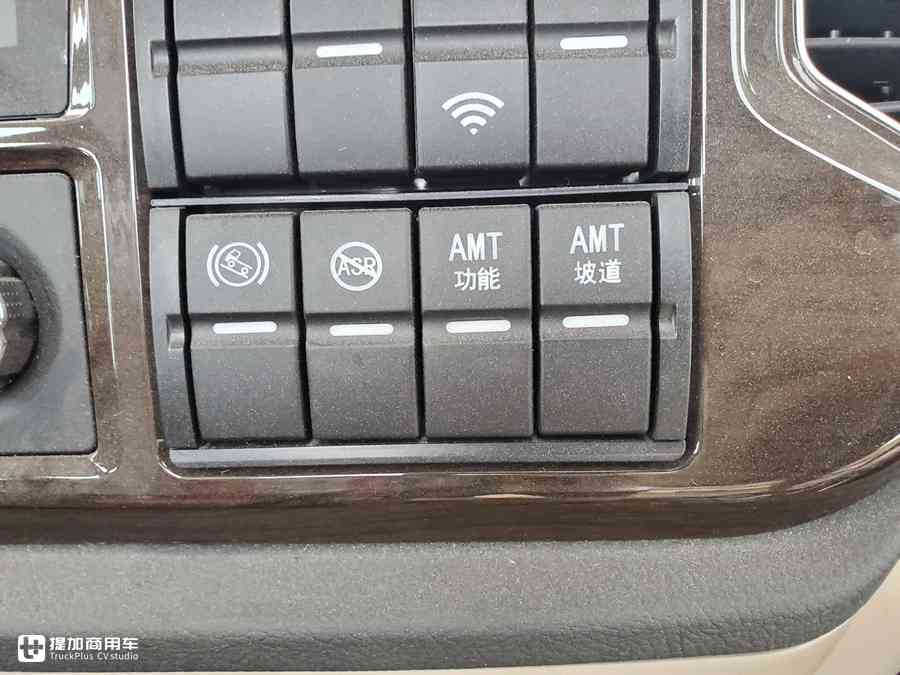 解放jh6怎么区分大小驾驶室,解放jh6国六房车货车用车真实感受