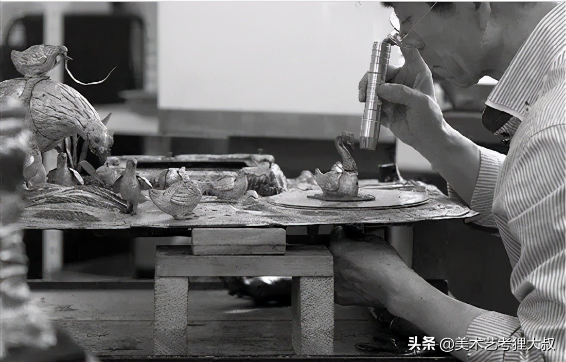 2022艺术类前景最好的十大专业,2021艺术专科十大最吃香专业