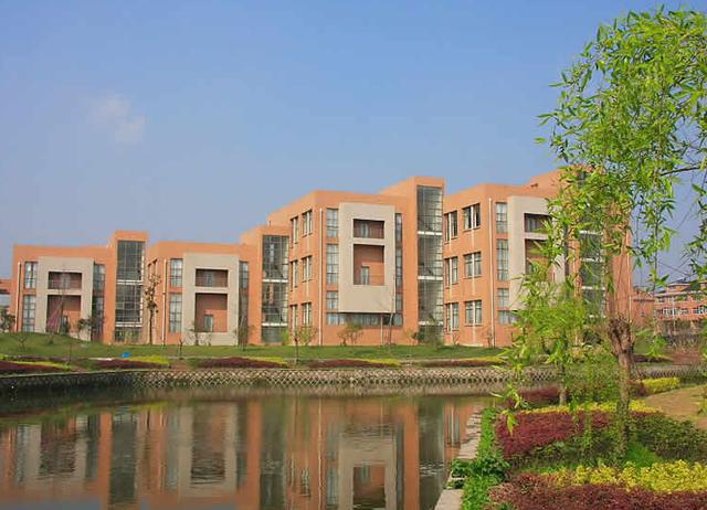 小心！浙江有5所“野鸡大学”遭曝光，害人不浅，毕业证一分不值