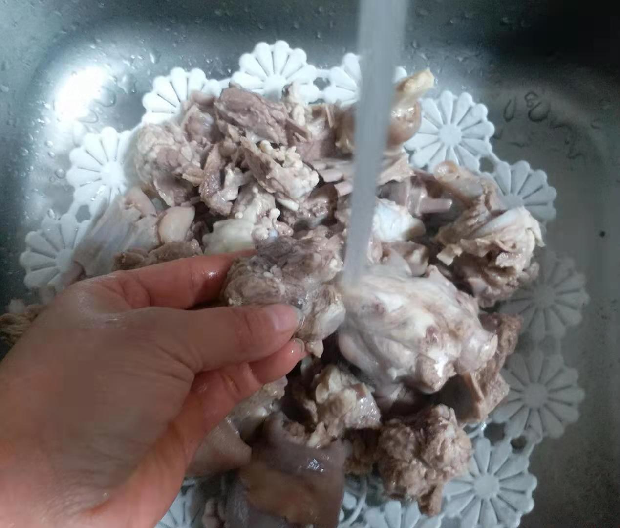去除羊肉腥味小窍门,羊肉去除膻味最佳方法