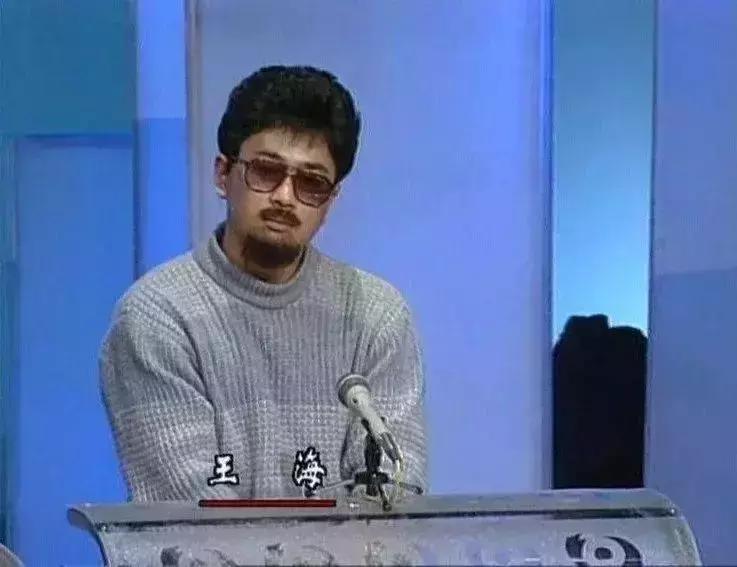 卖假酒害死人的新闻,卖假酒的商家面对记者嚣张