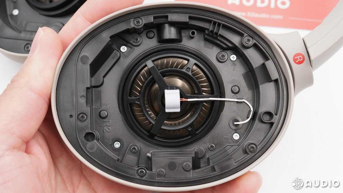 索尼耳机wh1000xm4拆卸视频,索尼wh-1000xm4全球购