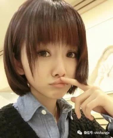 中等直发半披发型减龄俏皮,直发怎么扎显得俏皮可爱