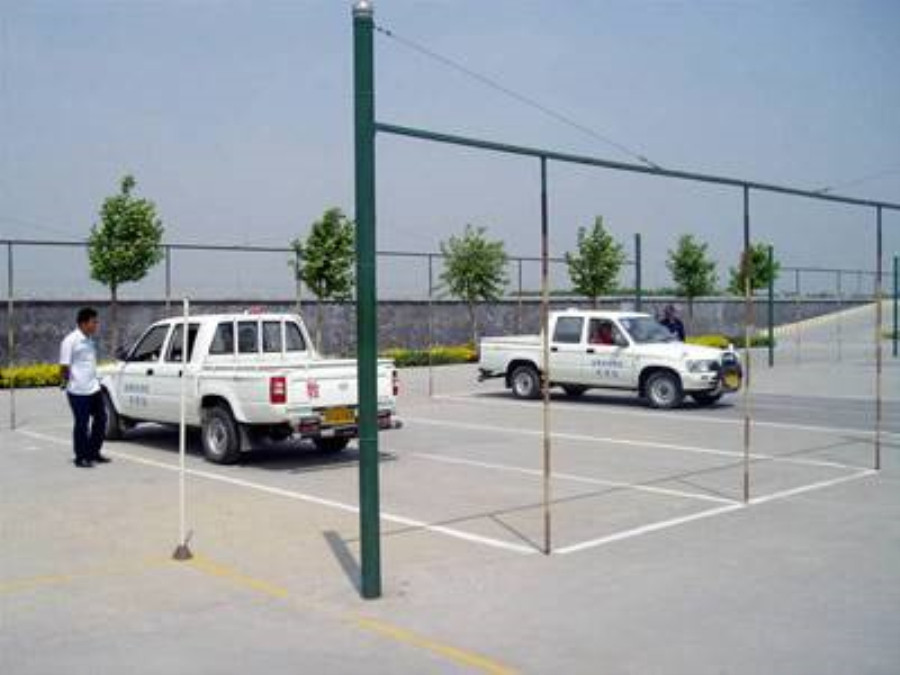 驾照漂移哪个国家最难,想学漂移还要报驾校吗