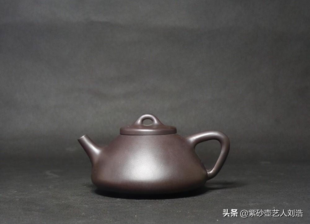 你知道紫砂壶里的异味是如何产生的吗？又该如何去除异味？